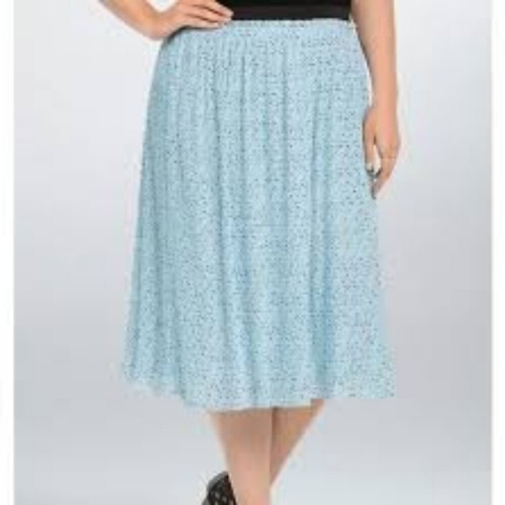 NWOT Torrid Star Print Pleated Chiffon Midi Skirt